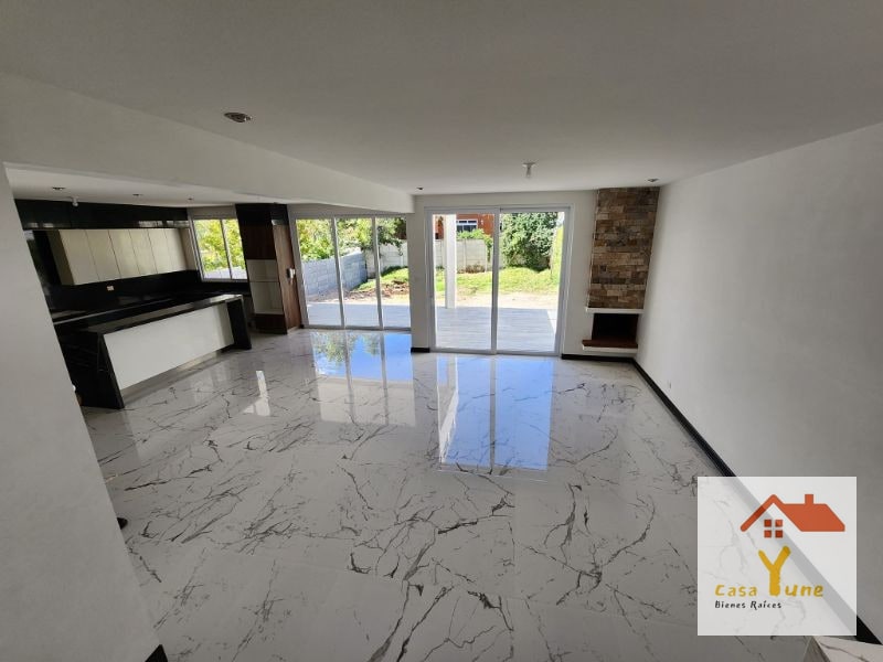 Casa en venta La Fontana Carretera Al Salvador km 25 Fraijanes - 9