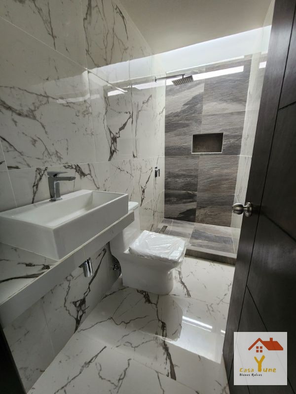 Casa en venta La Fontana Carretera Al Salvador km 25 Fraijanes - 2