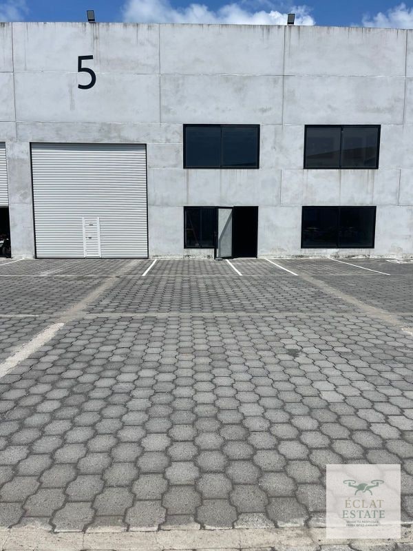Ofibodega en Alquiler de 570 m², Antigua Carretera Puerto San José. - 7