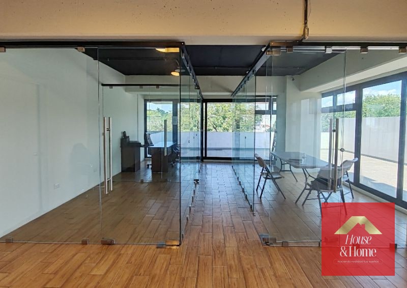 Venta de oficina en zona 9 - 2