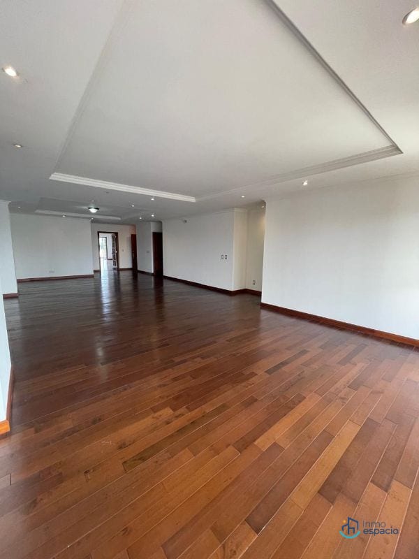 Apartamento en Renta Zona 14 — Apartamento en Alquiler en Tadeus, Zona 14, Guatemala, Ciudad — foto 8 de 12