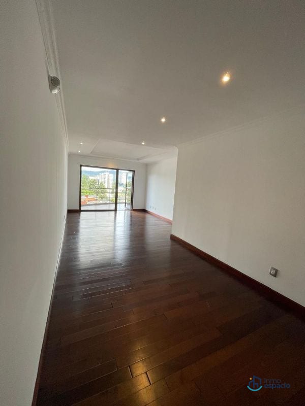 Apartamento en Renta Zona 14 — Apartamento en Alquiler en Tadeus, Zona 14, Guatemala, Ciudad — foto 5 de 12