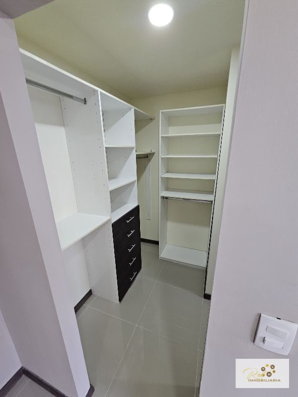 VENTA APARTAMENTO BELLINI REMODELADO - 1