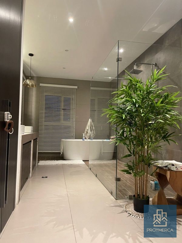Hermosa casa en venta, Colonia Elgin 2 Zona 13 - 16