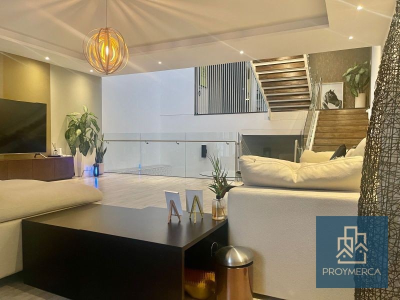 Hermosa casa en venta, Colonia Elgin 2 Zona 13 - 12
