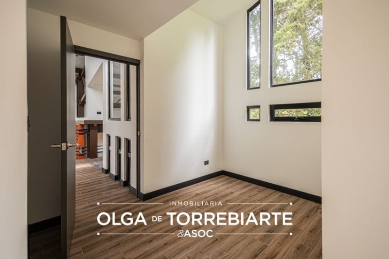 Casa en Residencias San Antonio  — Casa en Venta en San Antonio, Carretera a El Salvador, Guatemala, Ciudad — foto 3 de 17