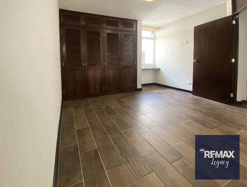 Apartamento Renta | Zona 16 | Residenciales San Carlos — Apartamento en Alquiler en San Carlos, Zona 16, Guatemala, Ciudad — foto 2 de 16