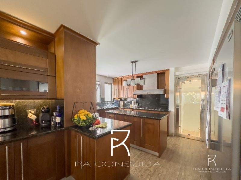 VENTA Casa en zona 15 detras de Multimedica - 9