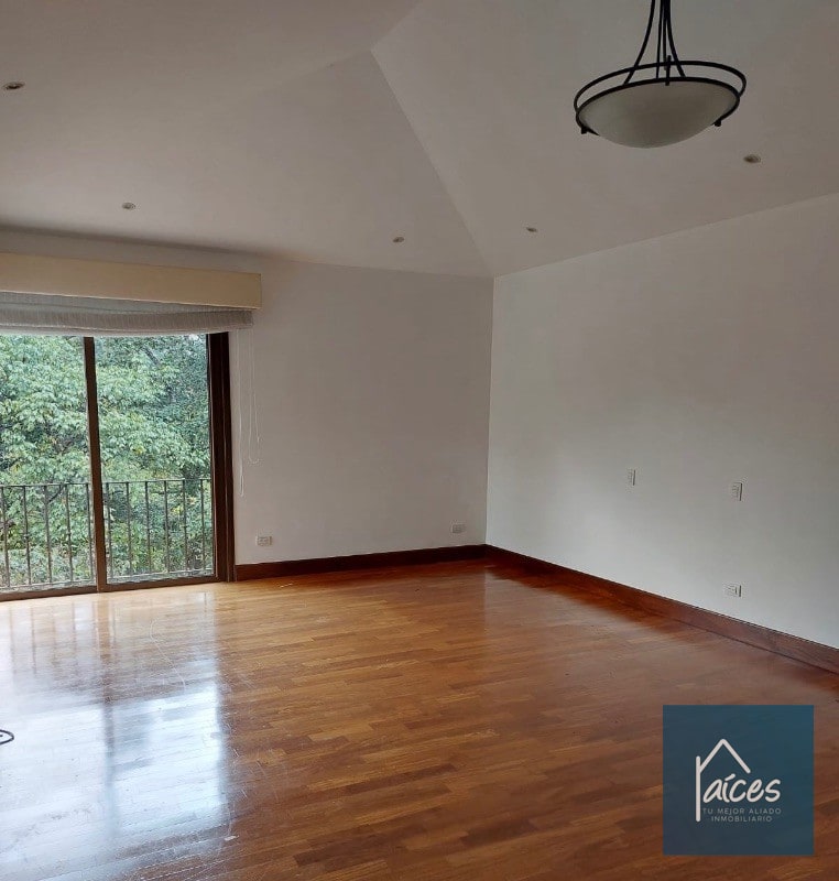 Casa en venta ENCINOS 3, zona 16 Cayalá - 11