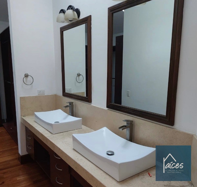 Casa en venta ENCINOS 3, zona 16 Cayalá - 10