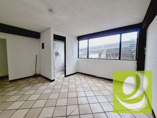 AMPLIA OFICINA EN ALQUILER/RENTA EN ZONA 11 COLONIA TOLEDO — Oficina en Alquiler en Utatlán II, Zona 11, Guatemala, Ciudad — miniatura 11 de 13
