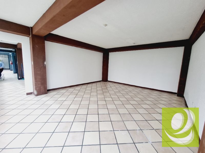 AMPLIA OFICINA EN ALQUILER/RENTA EN ZONA 11 COLONIA TOLEDO - 4