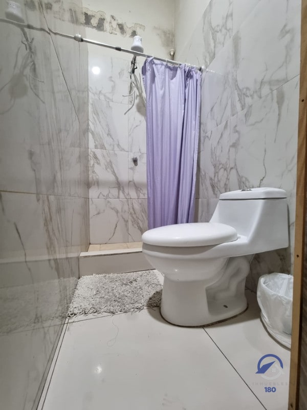 CASA EN VENTA EN LAS CHARCAS -  ZONA 11 - GUATEMALA - 2