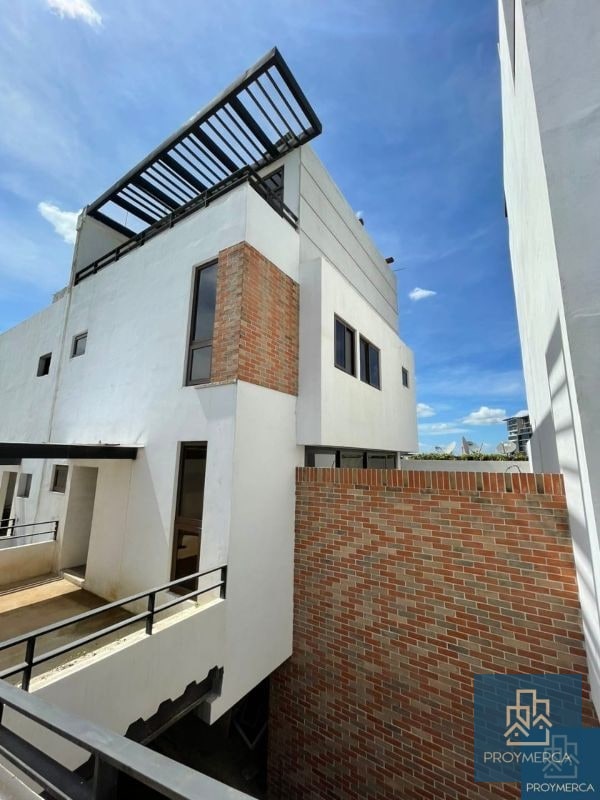 Hermosa casa en venta para estrenar, zona 15 Vista hermosa I — Casa en Venta en Vista Hermosa I, Zona 15, Guatemala, Ciudad — foto 1 de 12