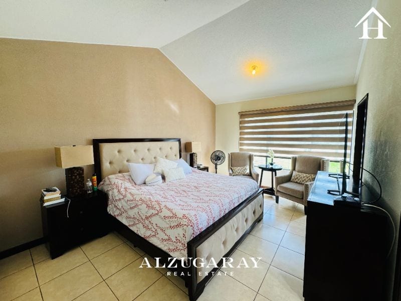 CASA AMUEBLADA CON JARDÍN -3 HAB. / CONDOMINIO, Z. 16 — Casa en Venta en Zona 16, Guatemala, Ciudad — foto 8 de 16