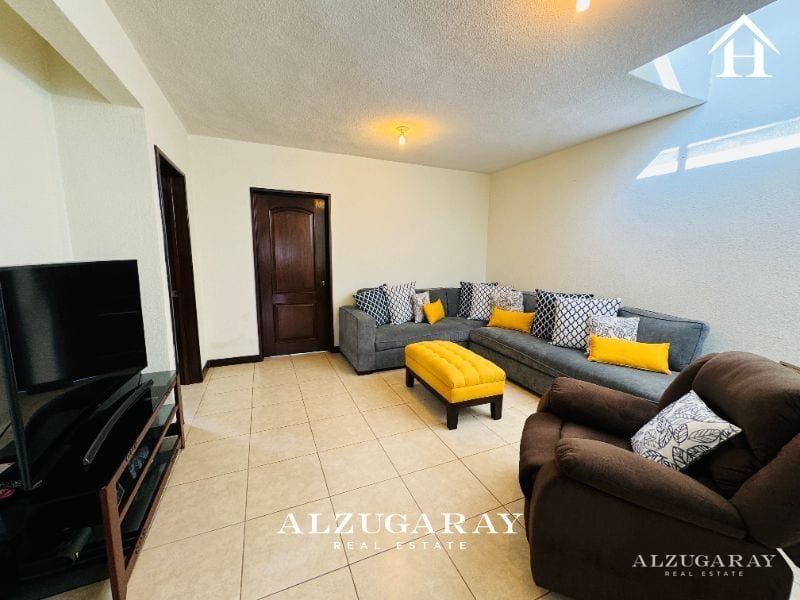 CASA AMUEBLADA CON JARDÍN -3 HAB. / CONDOMINIO, Z. 16 — Casa en Venta en Zona 16, Guatemala, Ciudad — foto 4 de 16