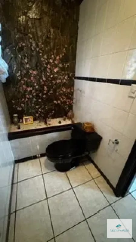 VENTA DE  CASA CON EXTENSO TERRENO EN SAN CRISTOBAL SECTOR A10 — Casa en Venta en Zona 8 Mixco, Guatemala, Ciudad — foto 5 de 17