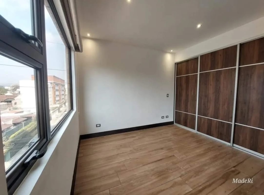 Apartamento en venta zona 10  ya rentado! — Apartamento en Venta en Zona 10, Guatemala, Ciudad — foto 3 de 5