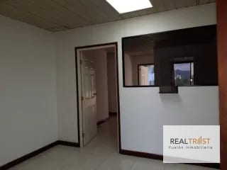 RENTA OFICINA MURANO CENTER ZONA 10 — Oficina en Alquiler en Murano Center, Zona 10, Guatemala, Ciudad — miniatura 2 de 6