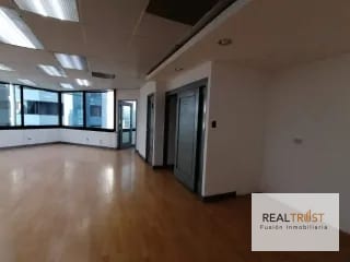 RENTA OFICINA MURANO CENTER ZONA 10 — Oficina en Alquiler en Murano Center, Zona 10, Guatemala, Ciudad — miniatura 6 de 6
