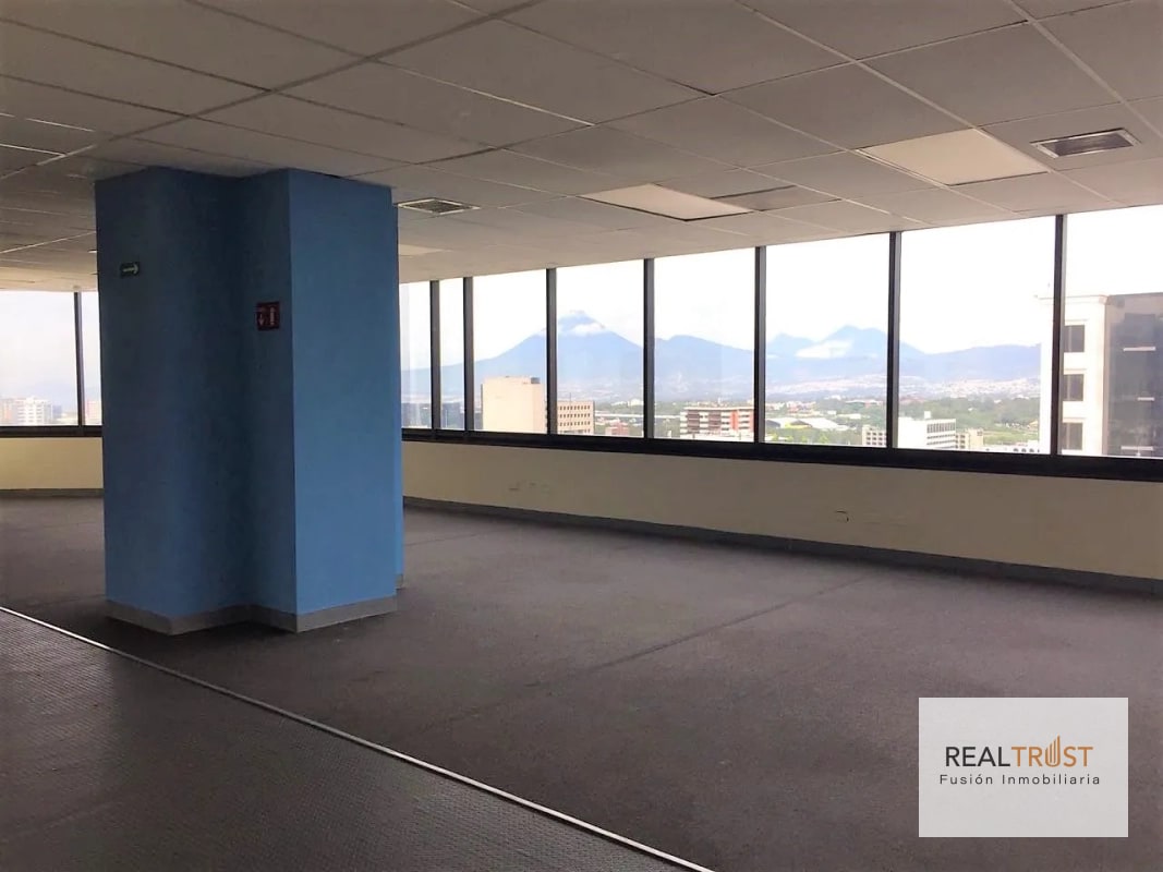 RENTA OFICINA PENTHOUSE MURANO CENTER ZONA 10 - 5