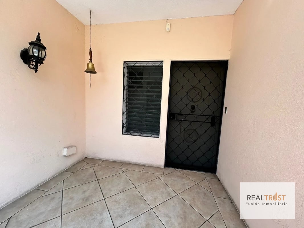 CASA EN RENTA ZONA 10 FUERA DE GARITA - 7