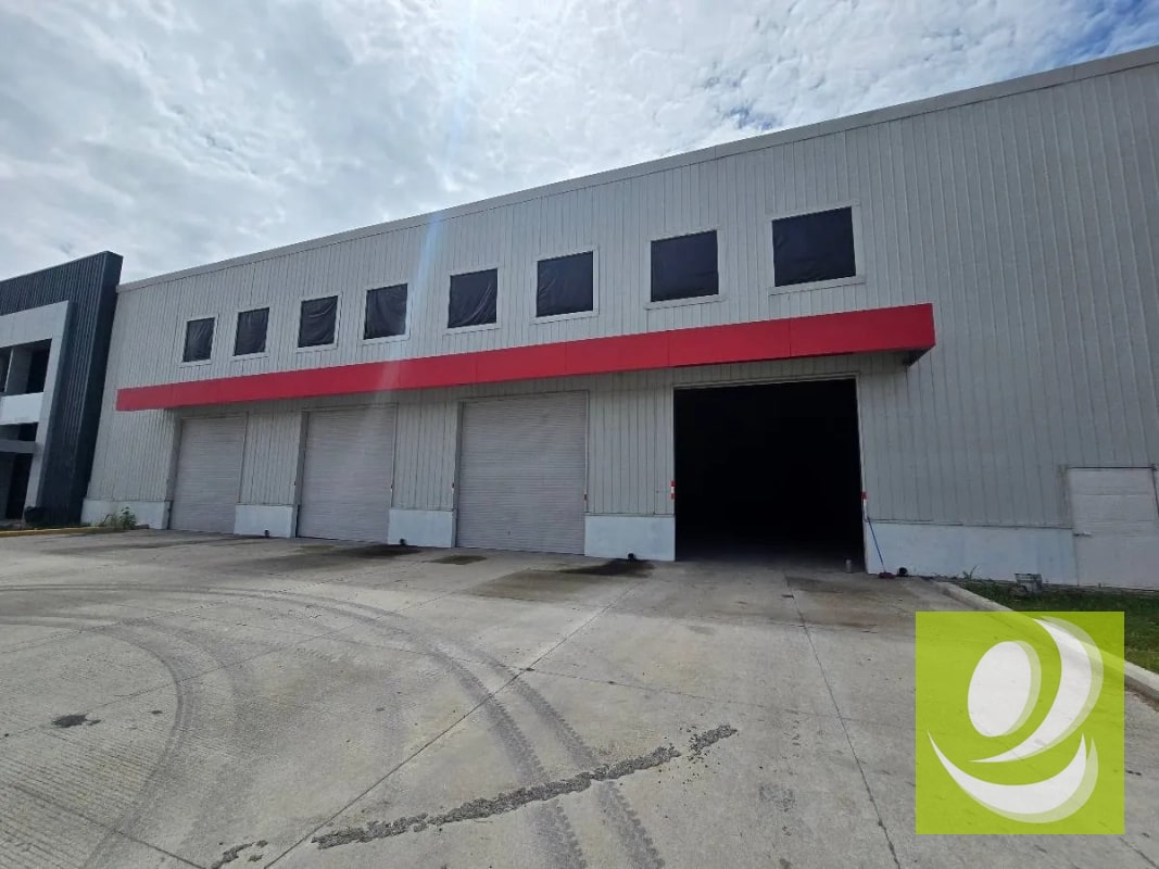 EN ALQUILER O VENTA BODEGA EN ZDEEP CERCA DE PUERTO QUETZAL - 6