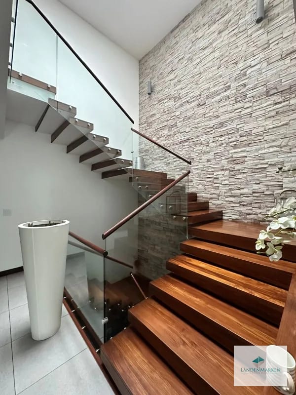 VENTA DE CASA EN RESIDENCIALES CONCEPCION , CONDOMINIO CAMELIAS CAES KM 15 — Casa en Venta en Carretera a El Salvador, Guatemala, Ciudad — foto 6 de 11