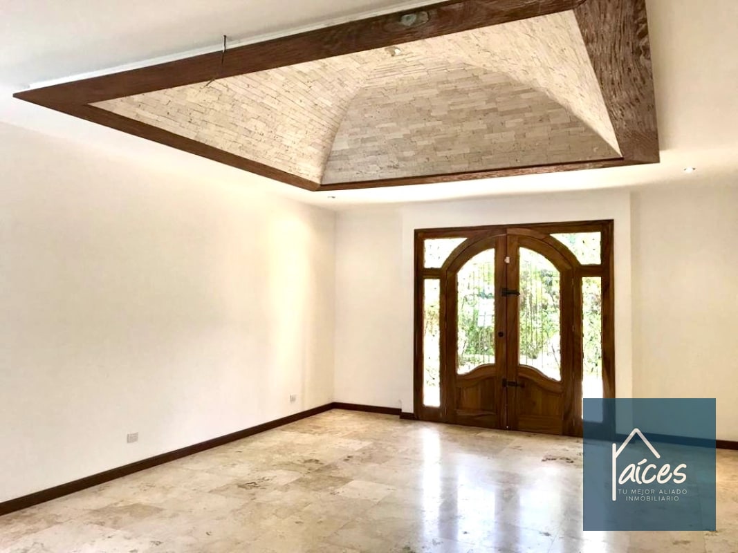 Casa con piscina en venta FORESTA CAYALA Zona 16 (D) - 15