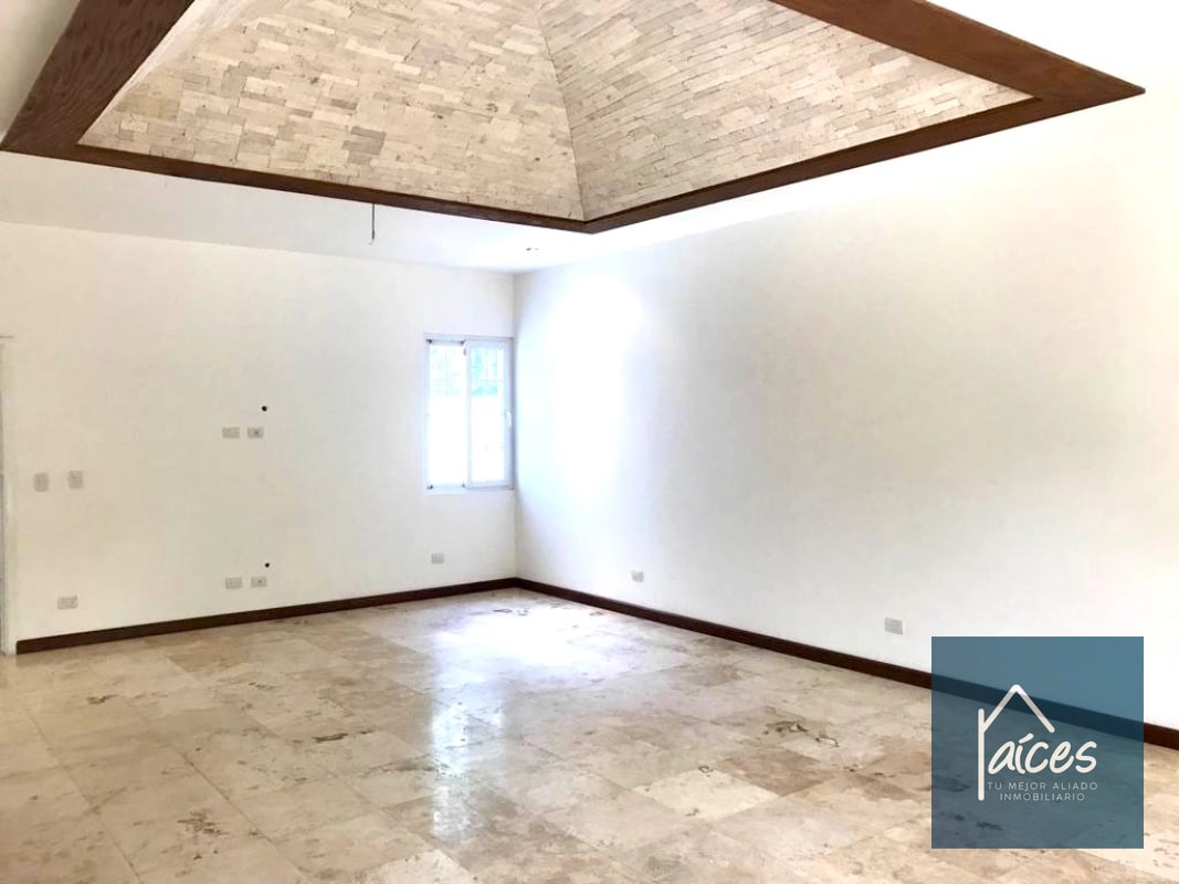 Casa con piscina en venta FORESTA CAYALA Zona 16 (D) - 9