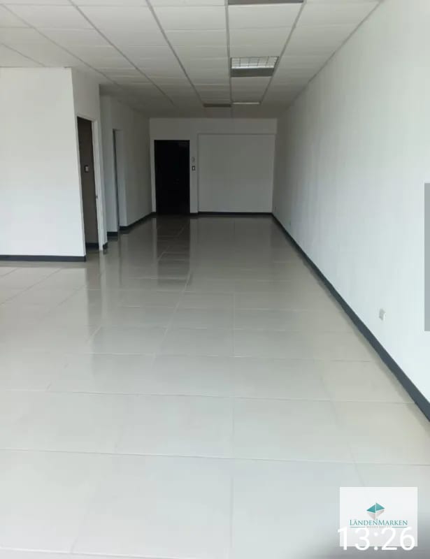ALQUILER DE OFICINA EN ZONA 10 EDIFICIO  ZONA PRADERA TORRE 3 — Oficina en Alquiler en Zona Pradera, Zona 10, Guatemala, Ciudad — foto 3 de 4