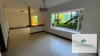 VENTA  DE CASA EN CAES KM 19.5 - RESIDENCIAL VILLAS DEL PINAR 1 — Casa en Venta en Villas del Pinar, Carretera a El Salvador, Guatemala, Ciudad — miniatura 2 de 16