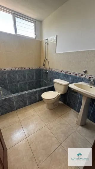 VENTA  DE CASA EN CAES KM 19.5 - RESIDENCIAL VILLAS DEL PINAR 1 — Casa en Venta en Villas del Pinar, Carretera a El Salvador, Guatemala, Ciudad — miniatura 7 de 16