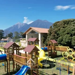 Los Franciscanos | Antigua - Casas modernas con acabados de lujo en PRE VENTA, enganche fraccionado — Casa en Venta en Alotenango, Sacatepéquez — miniatura 10 de 16