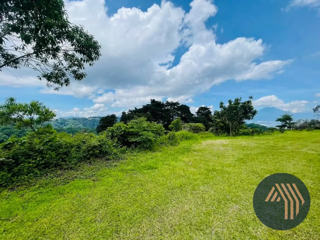 VENTA DE AMPLIO TERRENO - LAS MANZANILLAS, KM 19.9 CES - 8