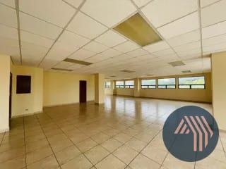 ALQUILER DE CÉNTRICAS OFICINAS - EDIFICIO CONDESA, ZONA 13 — Oficina en Alquiler en Zona 13, Guatemala, Ciudad — miniatura 4 de 10