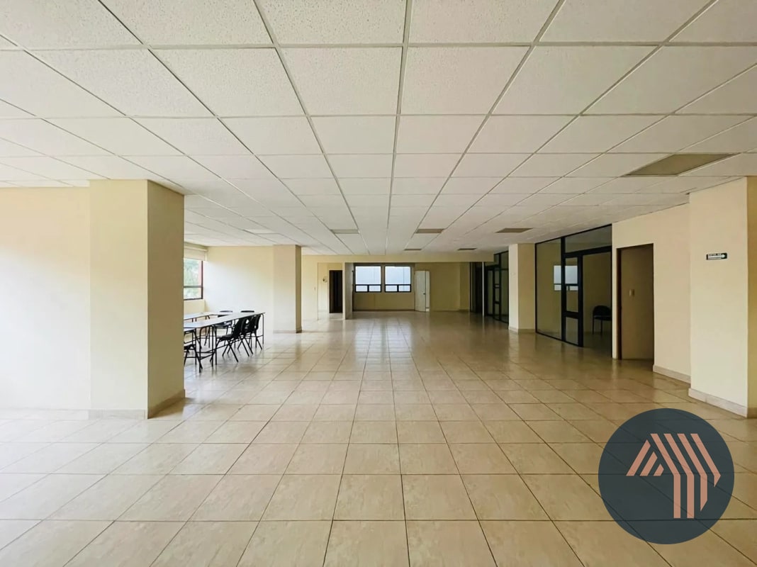 ALQUILER DE CÉNTRICAS OFICINAS - EDIFICIO CONDESA, ZONA 13 - 8