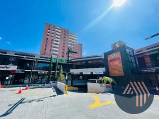 Alquiler de Local Comercial 45MT2 - Convenia Plaza, Zona 10 — Local en Alquiler en Zona 10, Guatemala, Ciudad — miniatura 1 de 8