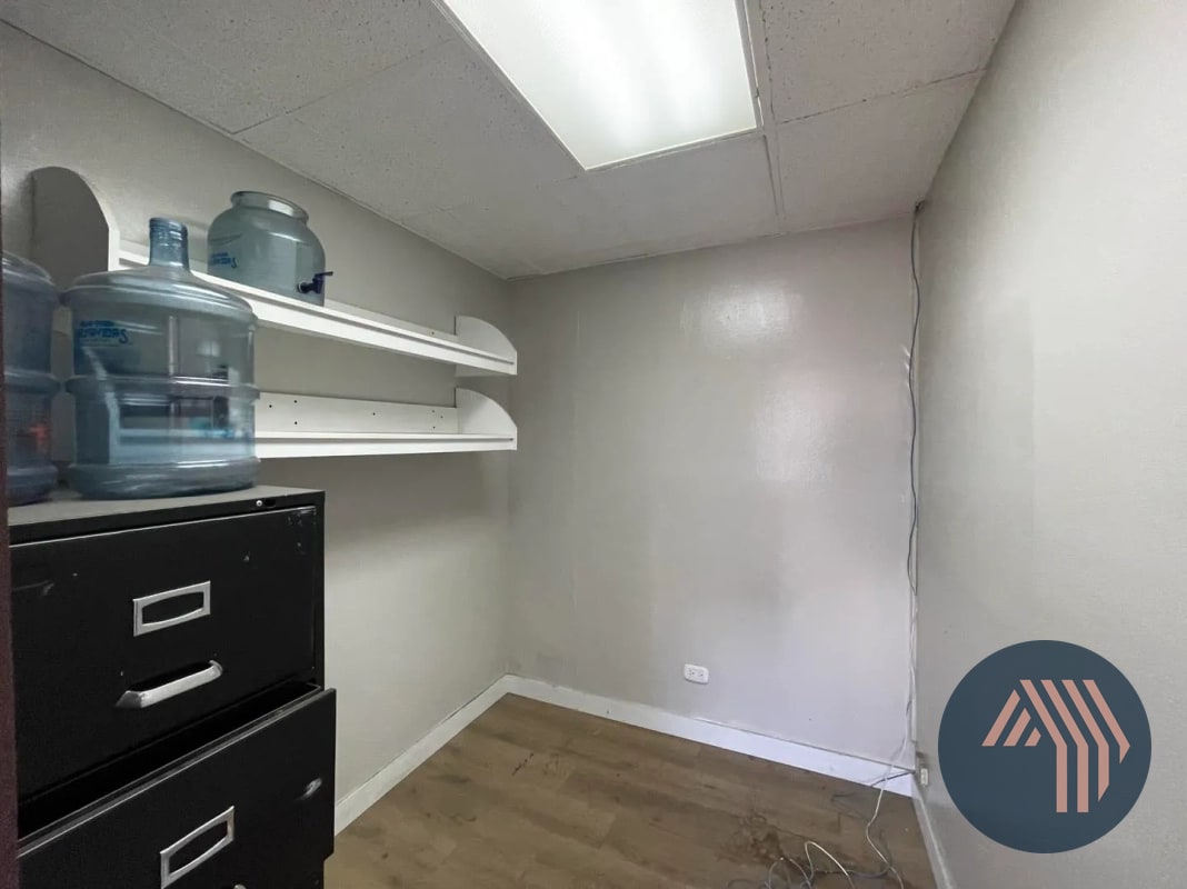 ALQUILER DE CLINICA MÉDICA 58MT2 - SANTA CLARA, ZONA 10 - 5