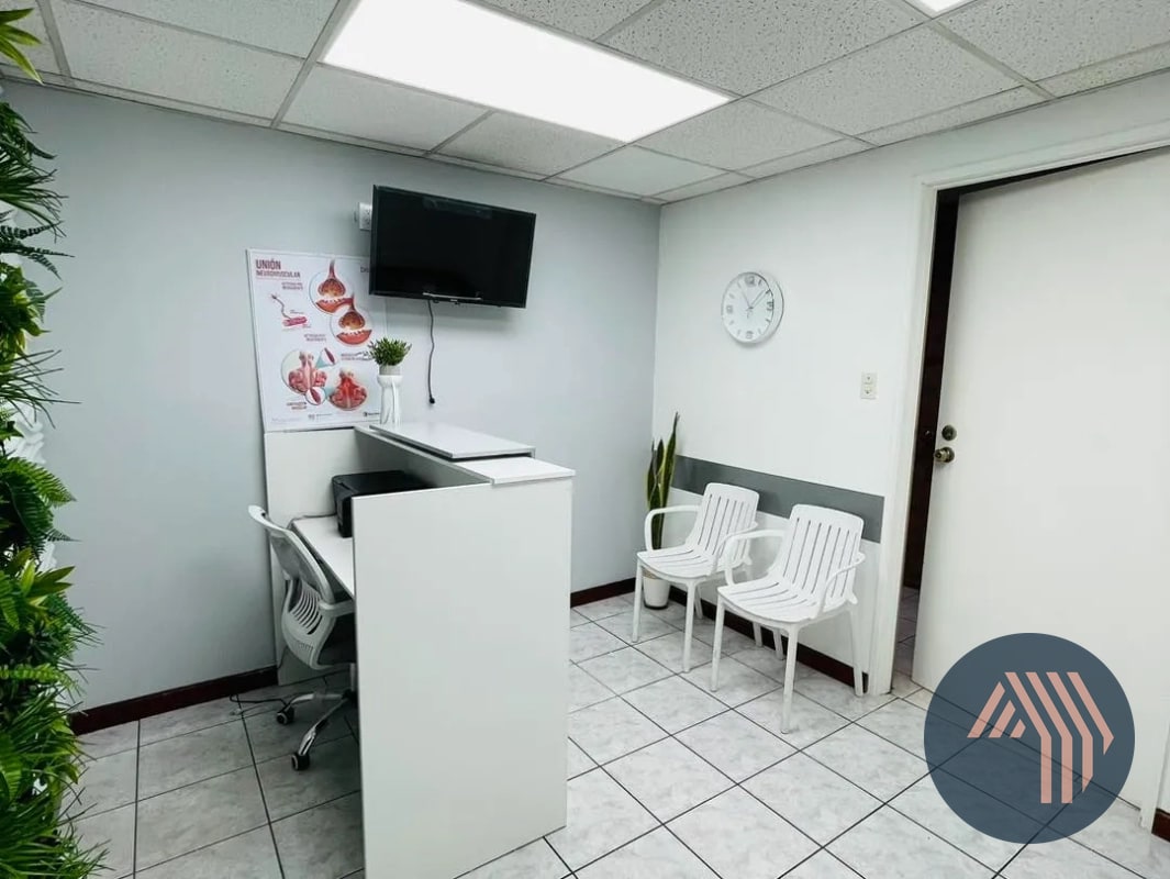ALQUILER DE CLINICA AMUEBLADA - SANTA CLARA, ZONA 10 - 5