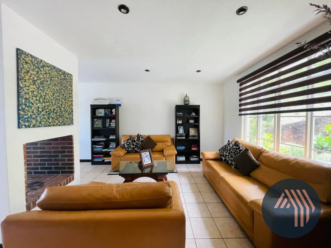 VENTA DE AMPLIA CASA - ALTA VISTA CLUB, SAN JOSÉ PINULA - 3