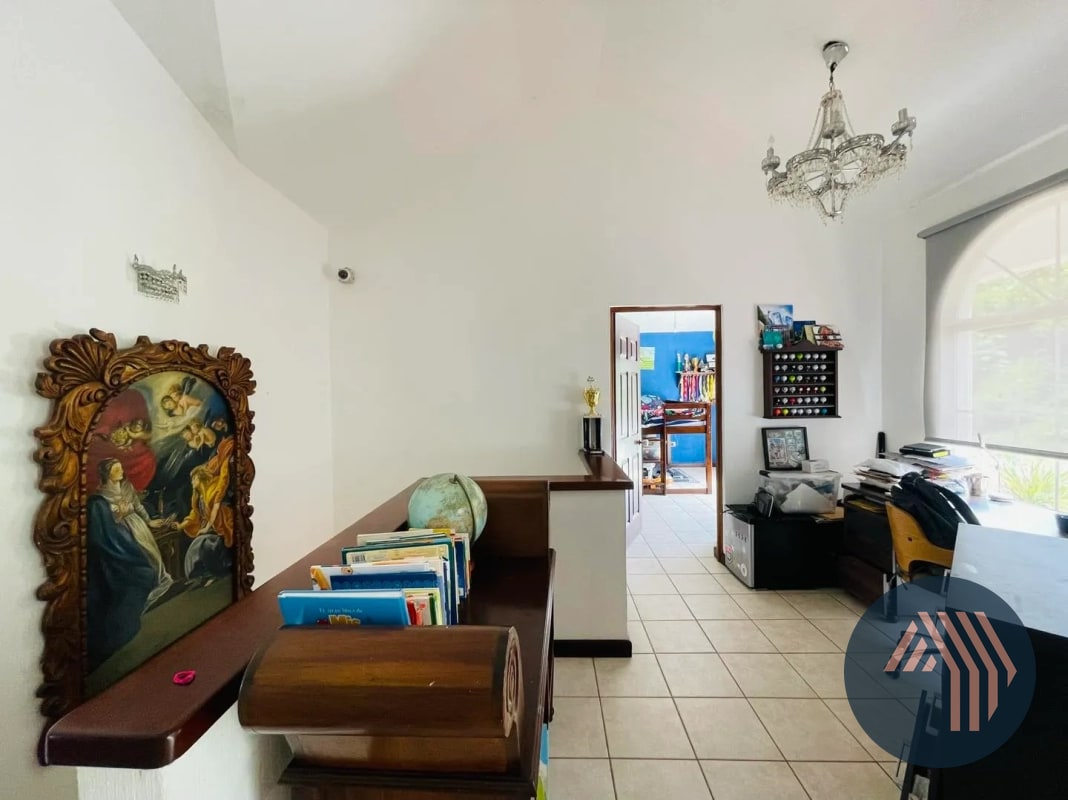 VENTA DE AMPLIA CASA - ALTA VISTA CLUB, SAN JOSÉ PINULA - 6