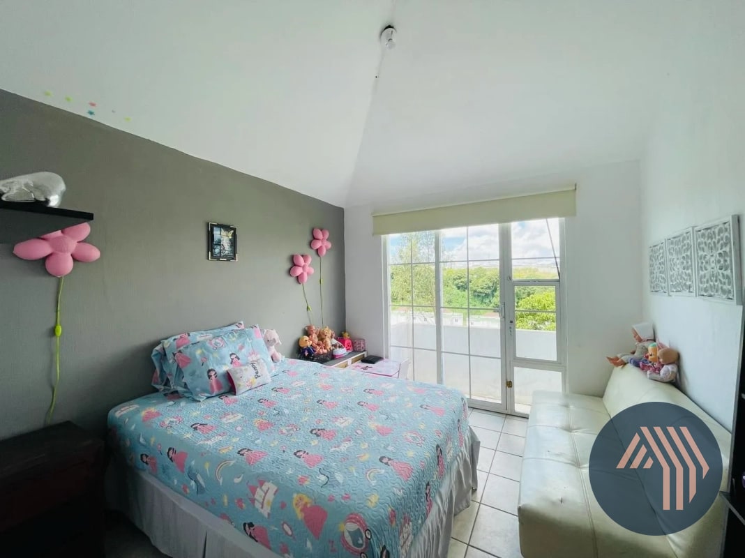 VENTA DE AMPLIA CASA - ALTA VISTA CLUB, SAN JOSÉ PINULA - 9
