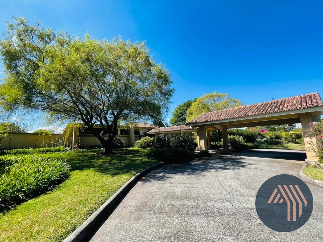 VENTA DE AMPLIO TERRENO - PREMIERE CAMPESTRE, KM 22.5 CES - 1