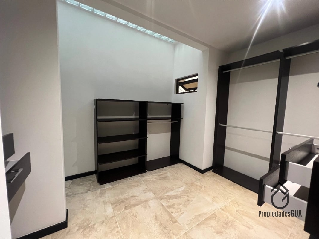 Casa con vista espectacular dentro de condominio en venta - 9