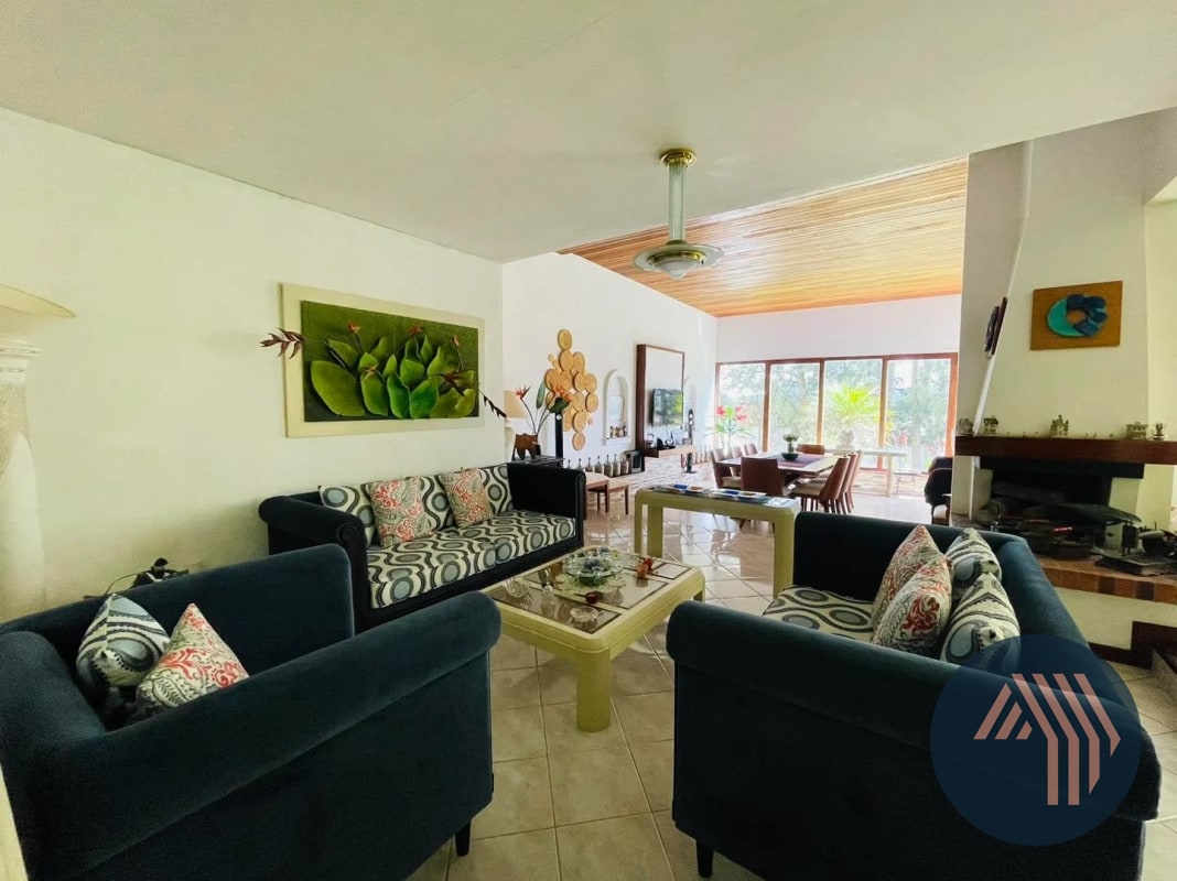 VENTA DE AMPLIA CASA - COLINAS DE ANDALUCÍA, KM 16.5 CES - 2