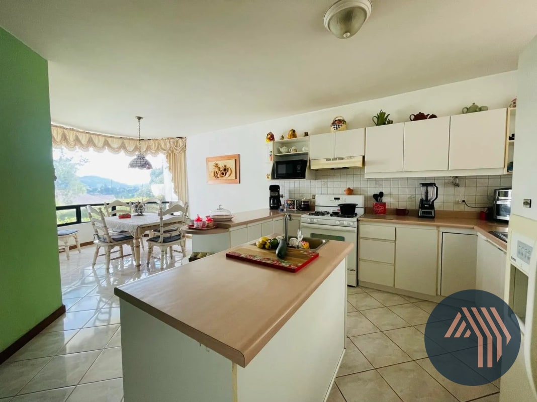 VENTA DE AMPLIA CASA - COLINAS DE ANDALUCÍA, KM 16.5 CES - 5