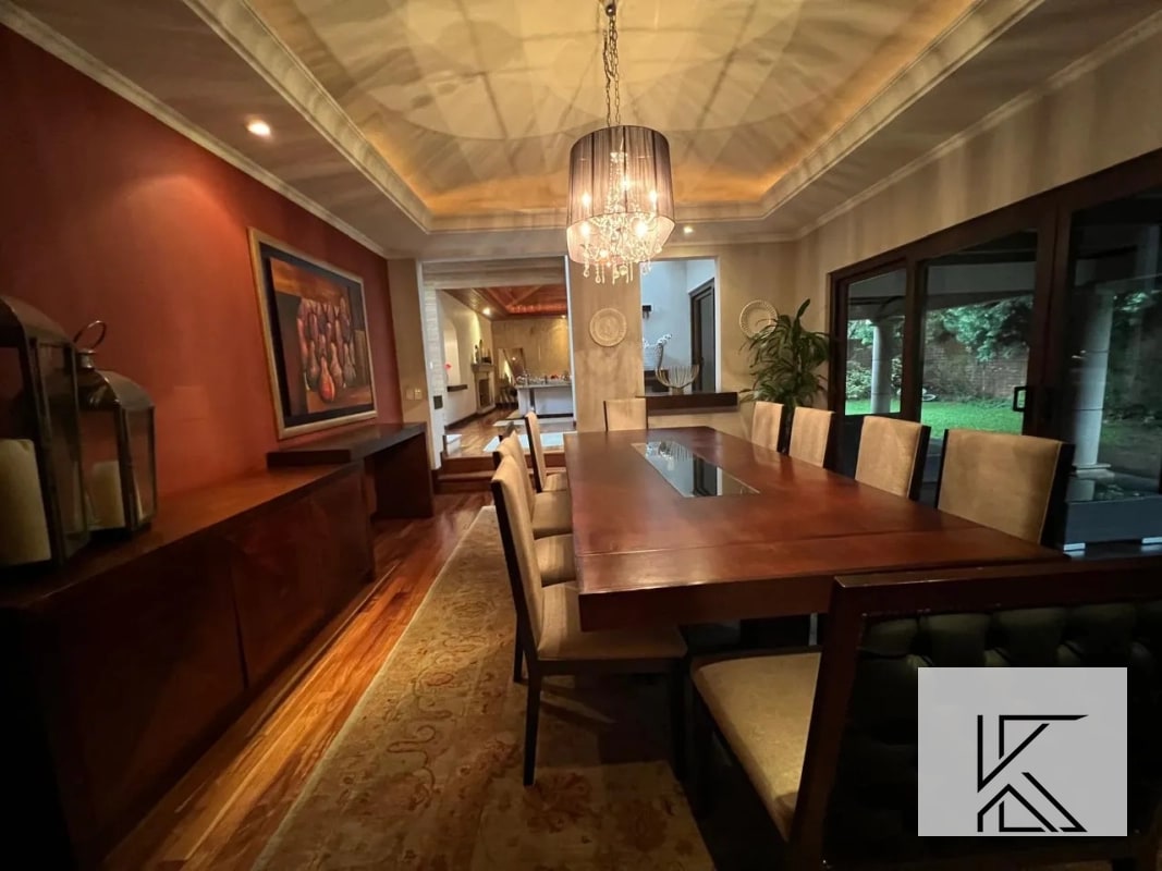 Elegante casa en venta en el Condominio Las Luces, CAES - 8