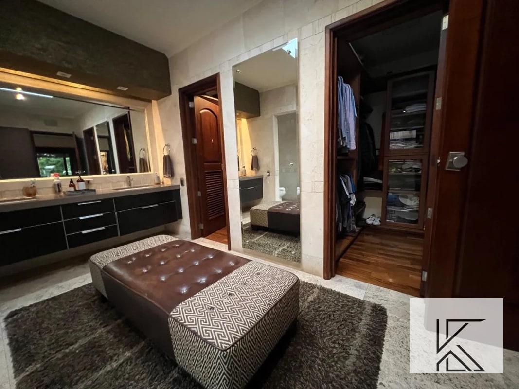 Elegante casa en venta en el Condominio Las Luces, CAES - 7