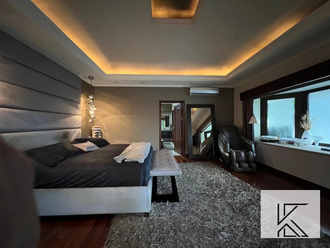 Elegante casa en venta en el Condominio Las Luces, CAES - 6
